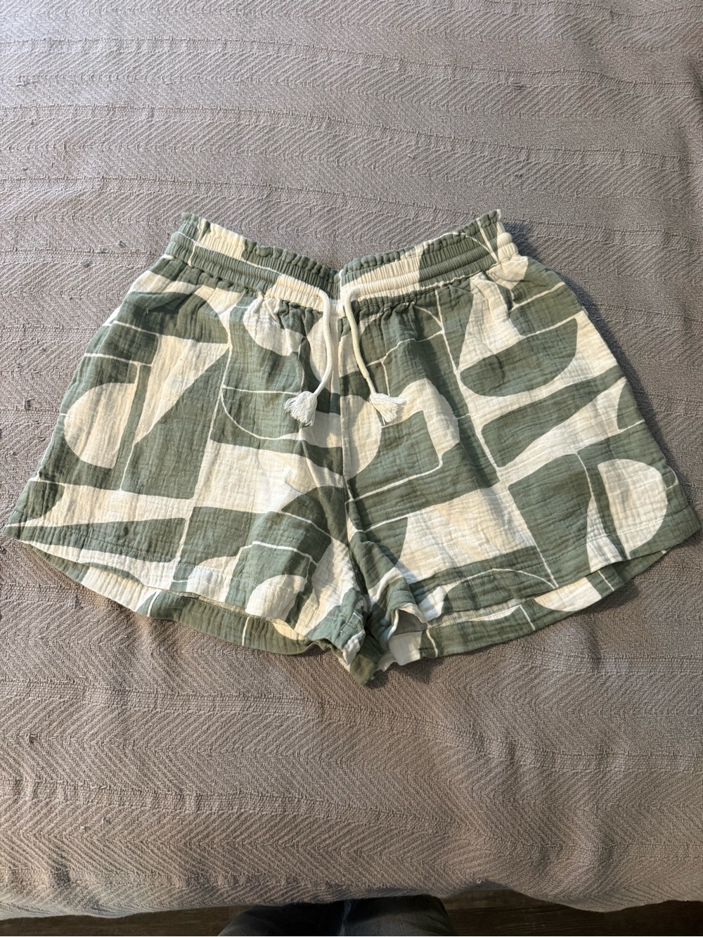 Madewell lightestspun in mod shapes Green & White Set M - Picture 5 of 5
